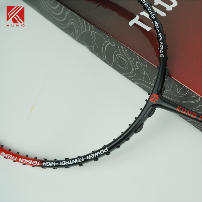 Vợt cầu lông KUNO THD POWER cây vợt công thủ toàn diện, hướng công, bản thiết kế mang ý nghĩa lịch sử