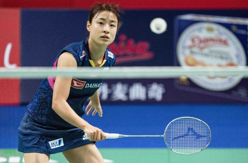 Hiện tượng vợt cầu lông bị chạy dây