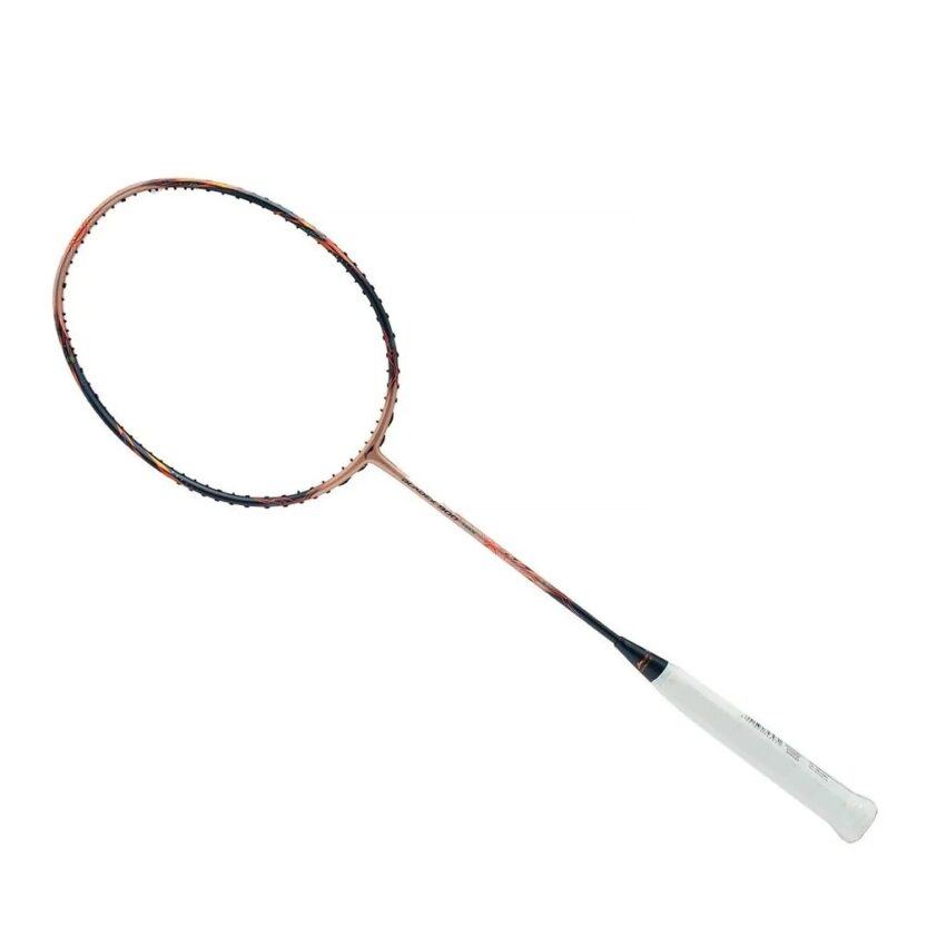 Vợt Lining Bladex 900, công nghệ AeroTec Beam, khung nhẹ, xử lý phòng thủ nhanh chóng