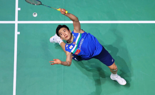 Hướng dẫn cách đánh cầu lông xoáy chuẩn như vận động viên