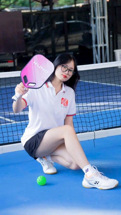 Hướng dẫn cách chọn bóng pickleball chất lượng
