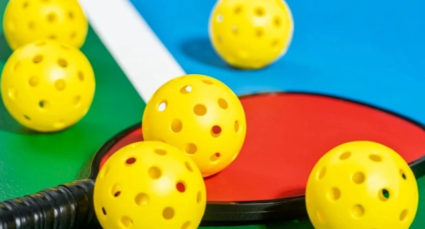 Tiêu chuẩn bóng Pickleball thi đấu theo USAPA