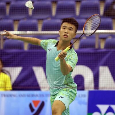 sử dụng cổ tay trong cầu lông