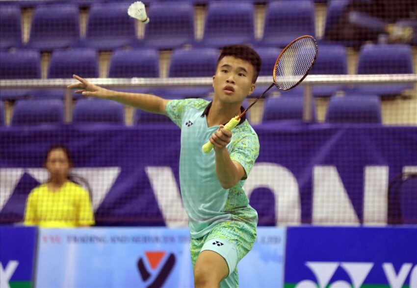 sử dụng cổ tay trong cầu lông