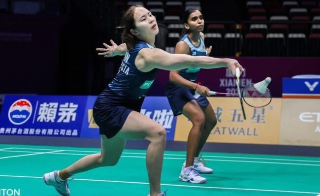 Gợi ý 4 mẫu vợt công thủ toàn diện dưới 1 triệu cực dễ chơi